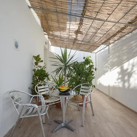 Depis Suites & Naxos